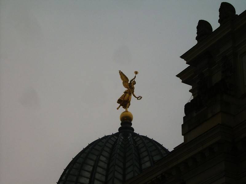 097.jpg